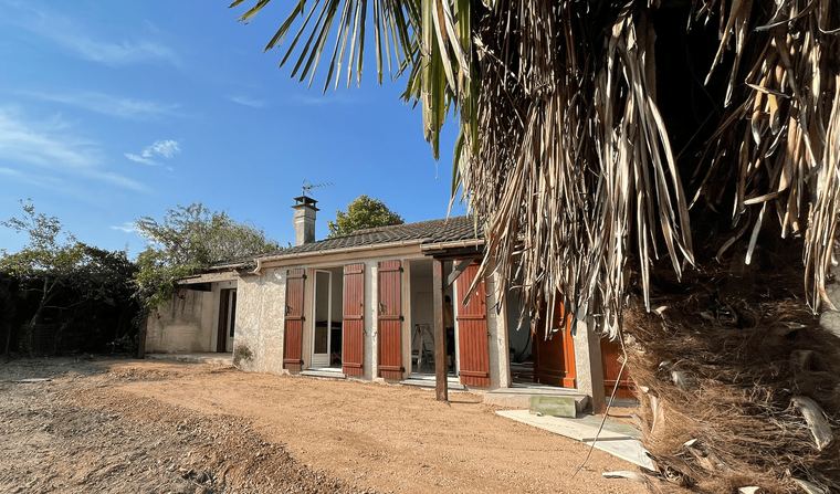 Maison Riorges — photo