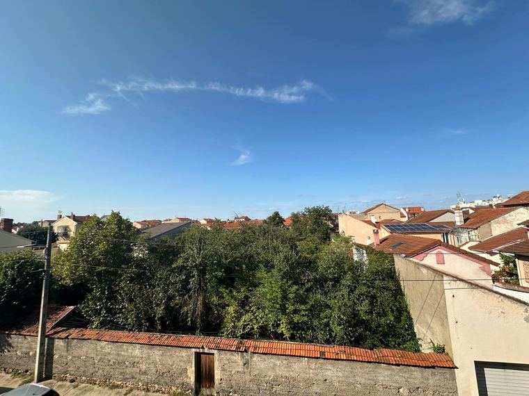 Appartement Roanne 50 M2- RDC - Avec petit terrain — photo