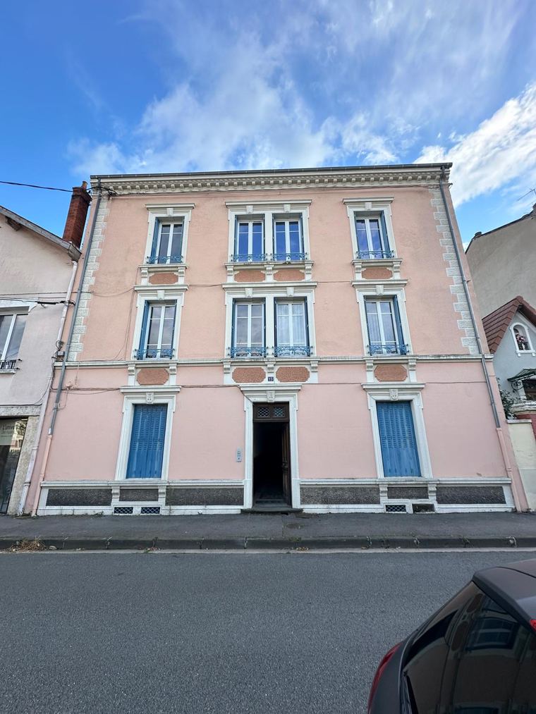Appartement Roanne 45M2- RDC - LOUE