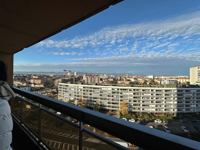 Appartement Les toits de Roanne — photo